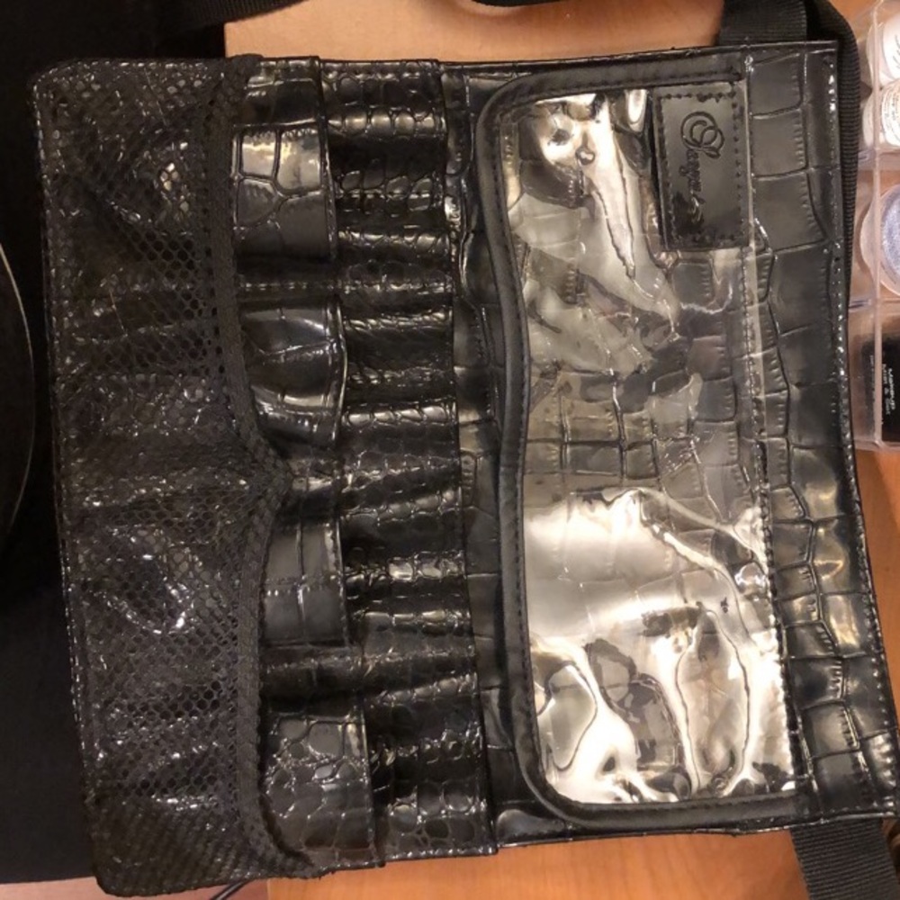 Makeup Brush Belt